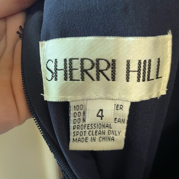 Sherri hill navy lace gown - Picture 5 of 8